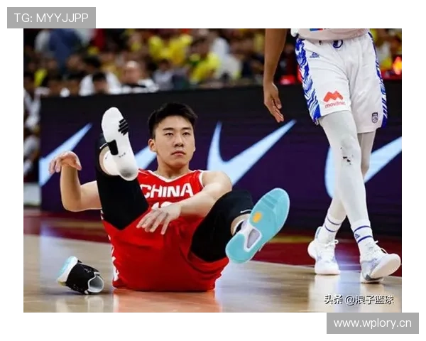 王俊杰美式打法分析后仰跳投技巧扎实展现个人篮球特色 王俊杰美式打法分析后仰跳投技巧扎实展现个人篮球特色